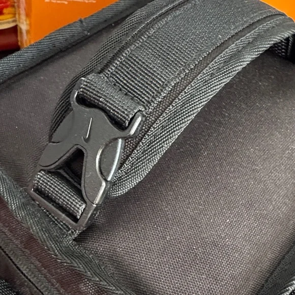 Nike lunch Bag - Picture 7 of 8